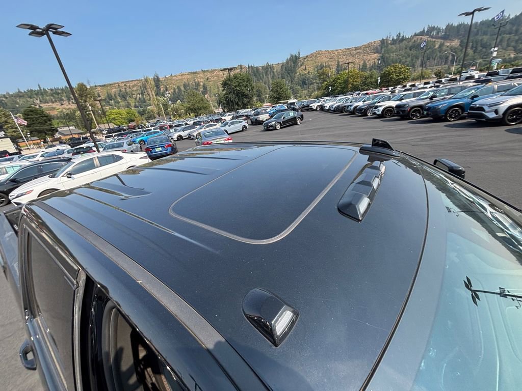 Used 2023 GMC Sierra 3500 AT4 w/ AT4 Premium Plus Package image 29