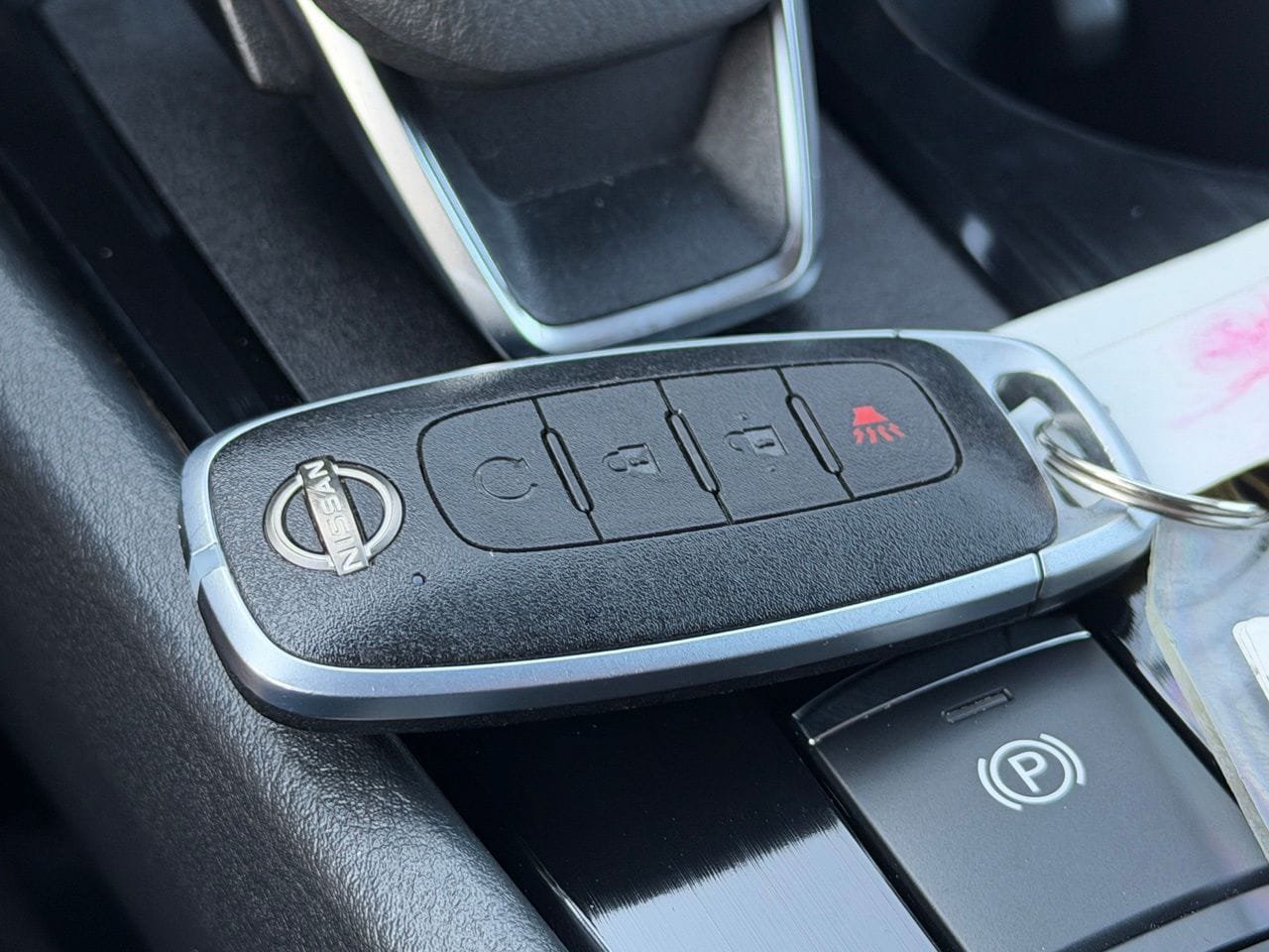 Certified 2023 Nissan Rogue SV FWD image 37