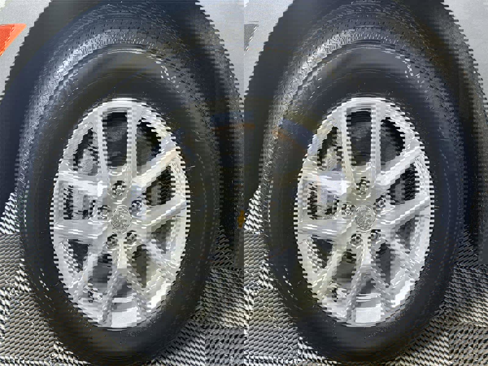 Used 2023 Chevrolet Equinox LT image 10