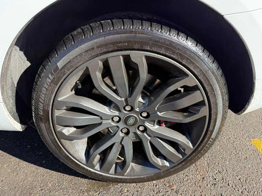 Used 2017 Land Rover Range Rover Sport HSE Dynamic image 13