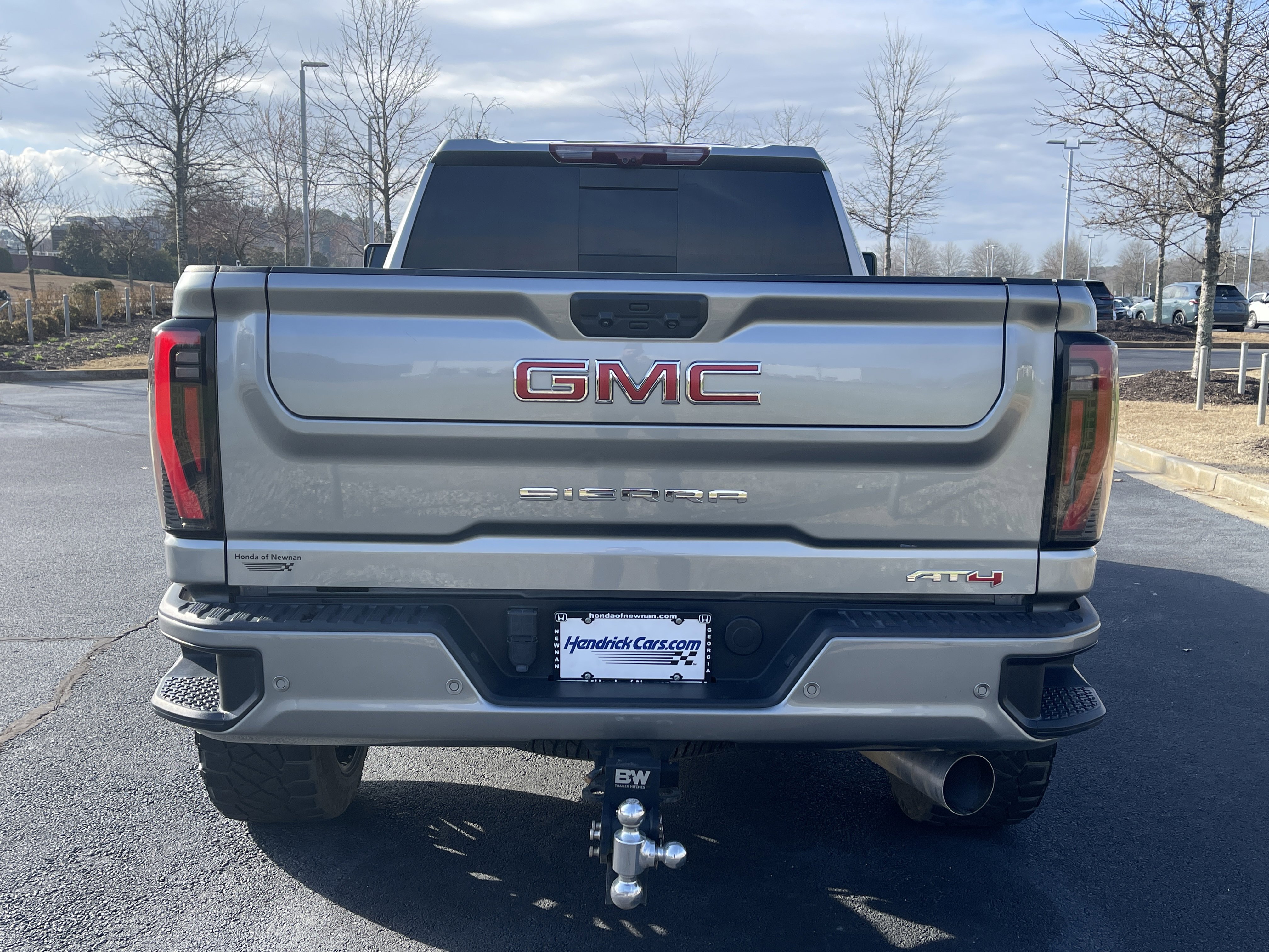 Used 2024 GMC Sierra 2500 AT4 w/ AT4 Premium Plus Package image 8