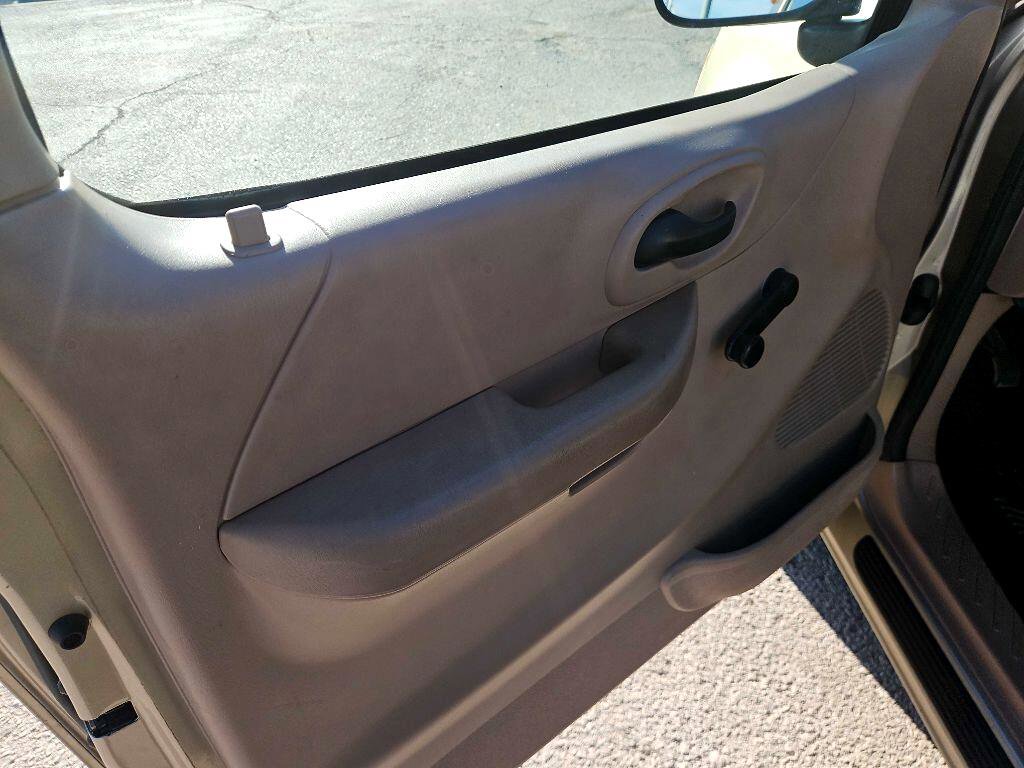 Used 1999 Ford F150 2WD Regular Cab image 17