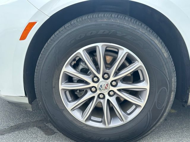 Used 2024 Buick Enclave Premium AWD/4WD image 14
