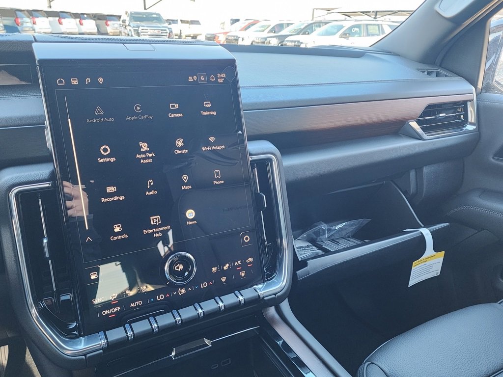 New 2026 GMC Yukon XL Denali w/ Denali Reserve Package image 42