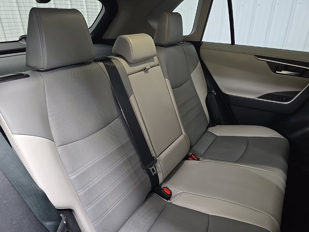 Used 2024 Toyota RAV4 Limited w/ Advanced Technology Package AWD/4WD image 18