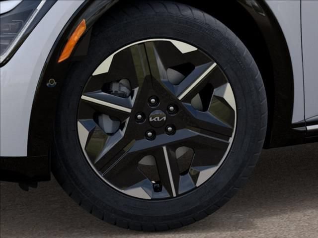 New 2026 Kia EV6 Wind RWD image 9