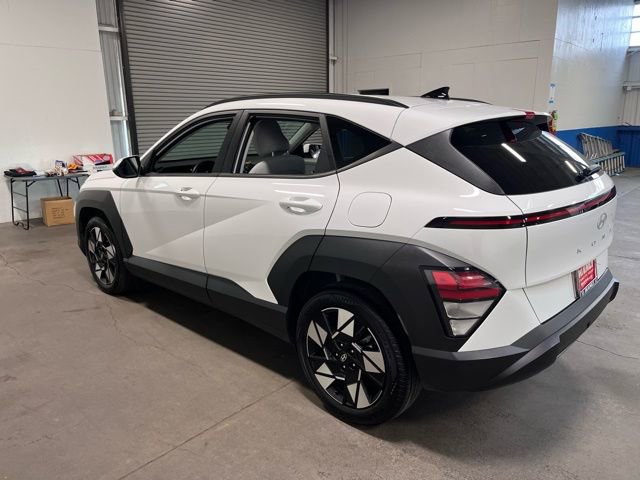 Used 2024 Hyundai Kona SEL w/ Convenience Package image 5