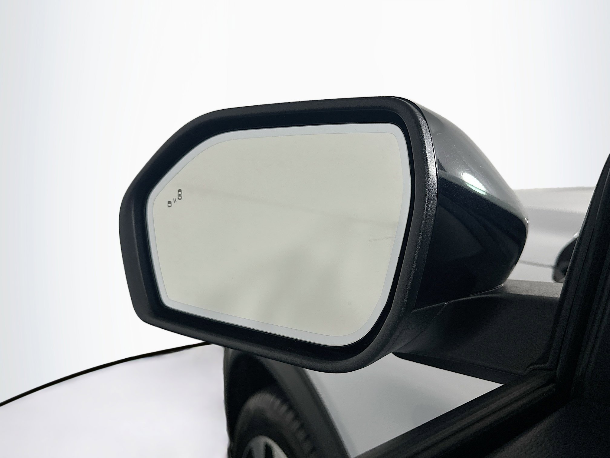 Used 2025 Ford Explorer Platinum w/ LUX Leather Package image 16