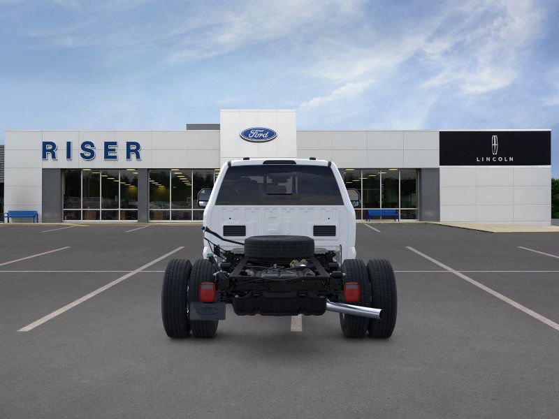 New 2026 Ford F350 4x4 Crew Cab DRW Super Duty image 5