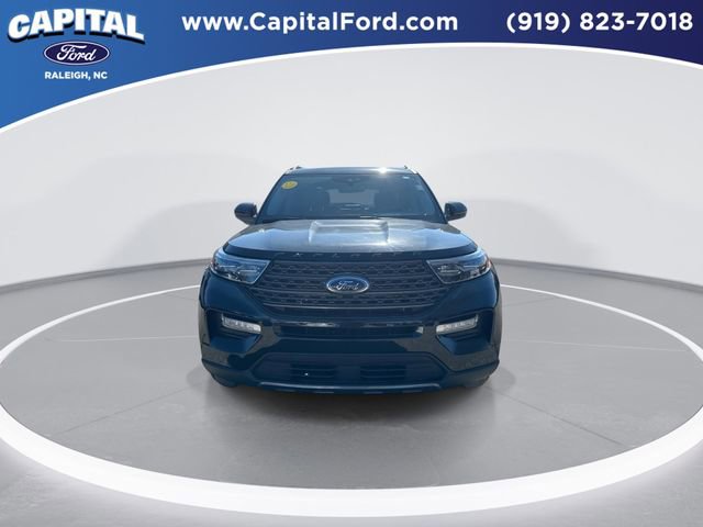 New 2024 Ford Explorer XLT w/ Equipment Group 202A image 3