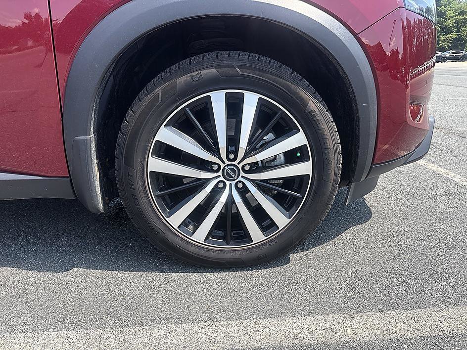 Certified 2023 Nissan Pathfinder Platinum AWD/4WD image 11