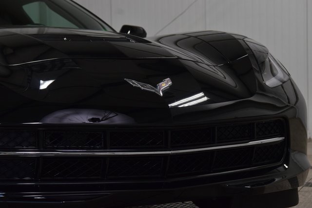 Used 2016 Chevrolet Corvette Stingray Convertible w/ Battery Protection Package image 11