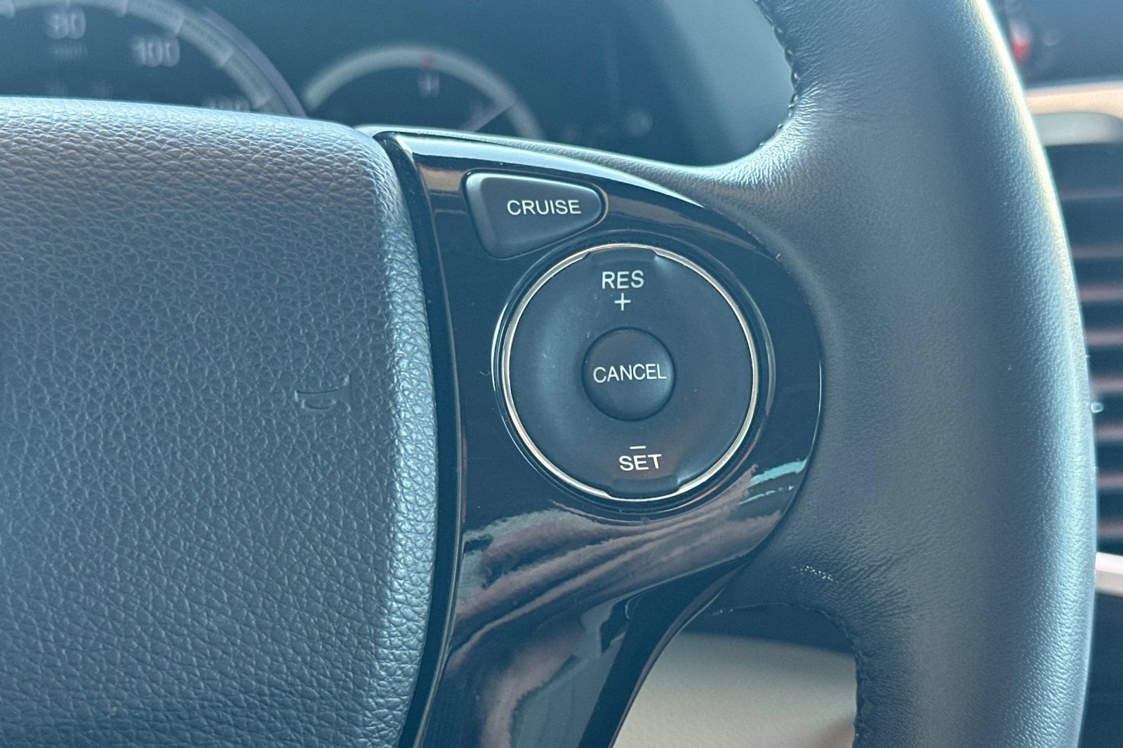 Used 2016 Honda Accord EX-L image 27