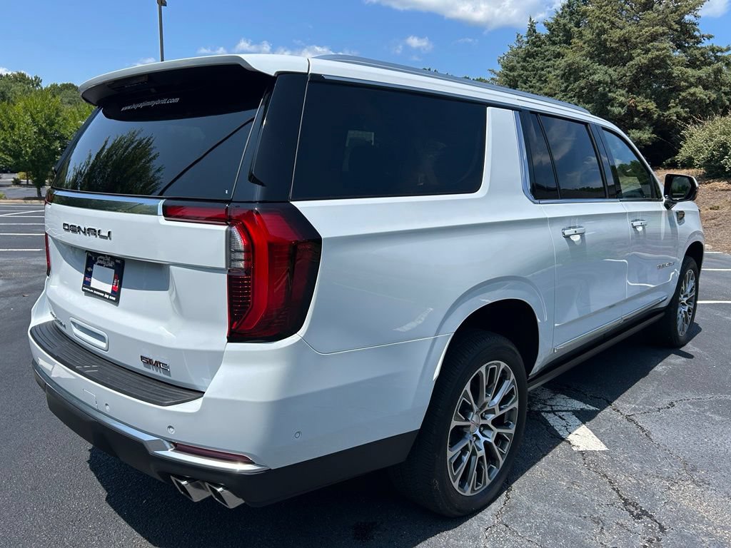 Used 2026 GMC Yukon XL Denali w/ Sun & Power Step Package AWD/4WD image 25