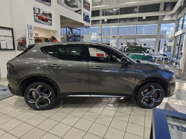 New 2026 Alfa Romeo Tonale w/ Active Assist Package image 8