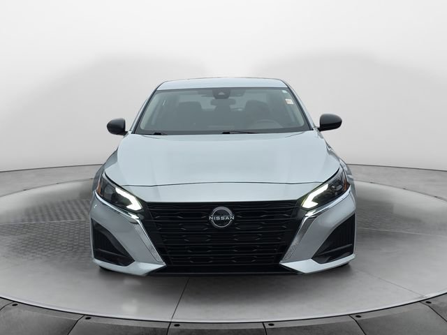 Used 2024 Nissan Altima 2.5 SV image 8