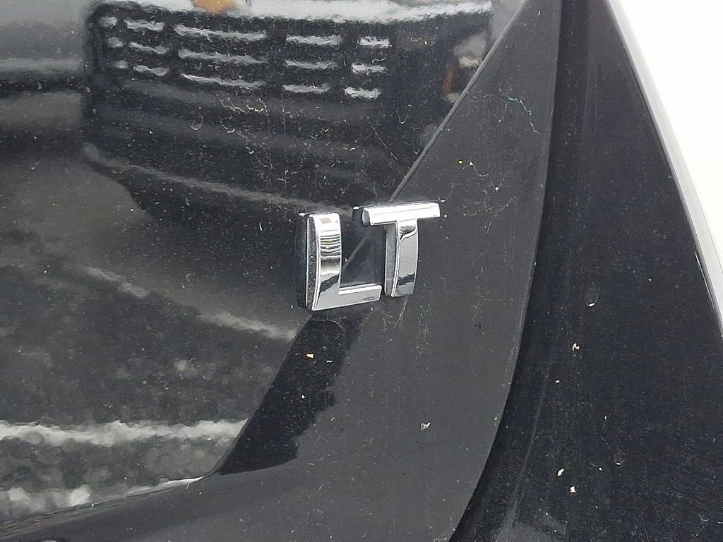 Used 2017 Chevrolet Equinox LT w/ Convenience Package image 20