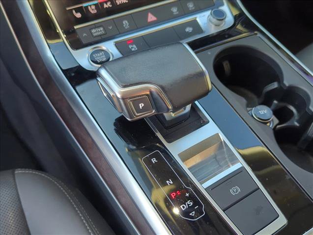 Used 2021 Audi Q8 Premium Plus w/ Premium Plus Package AWD/4WD image 22