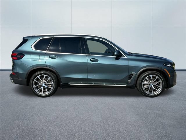 Certified 2024 BMW X5 xDrive50e w/ Climate Comfort Package AWD/4WD image 5