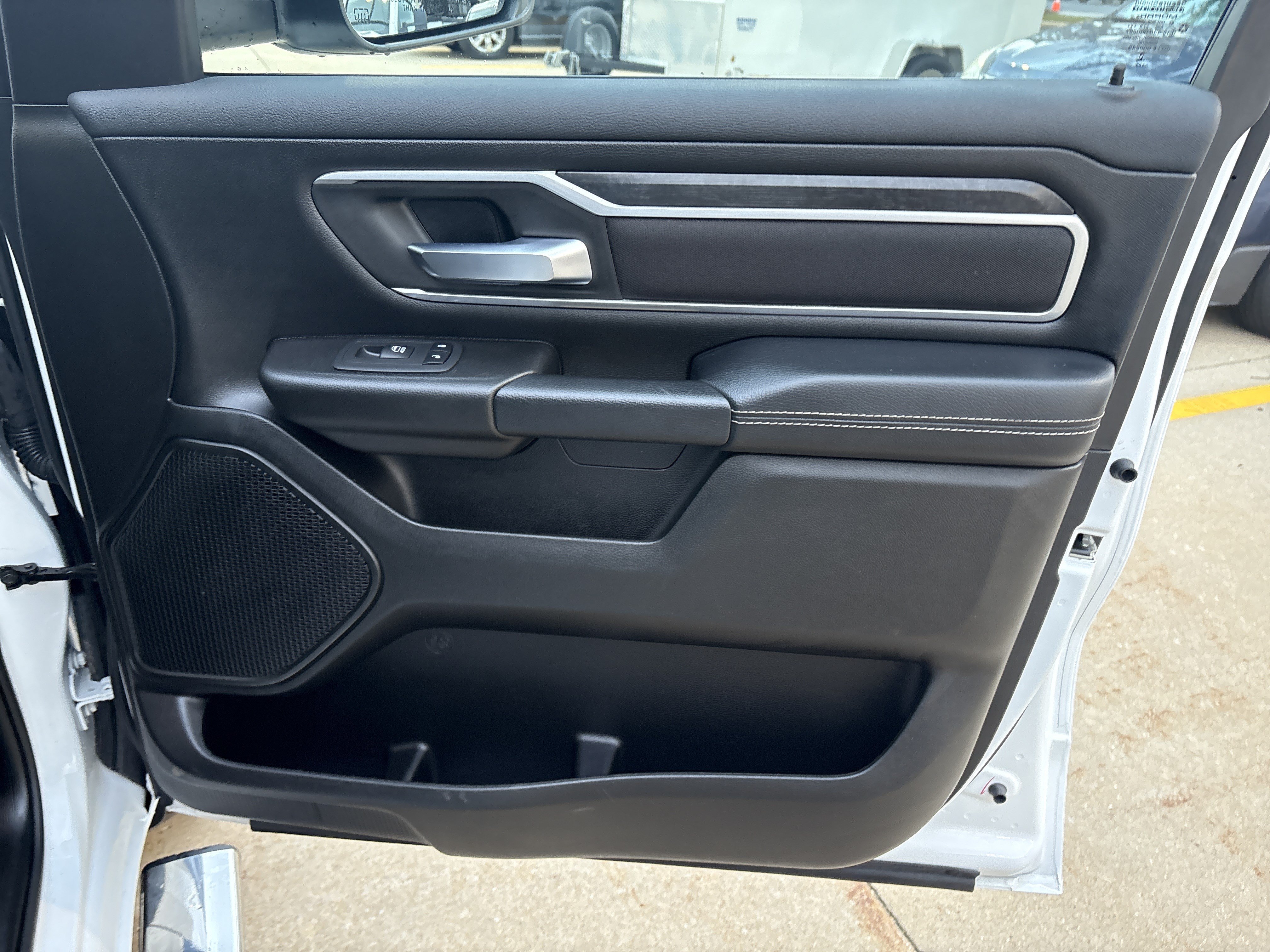 Used 2023 RAM 1500 Big Horn AWD/4WD image 17