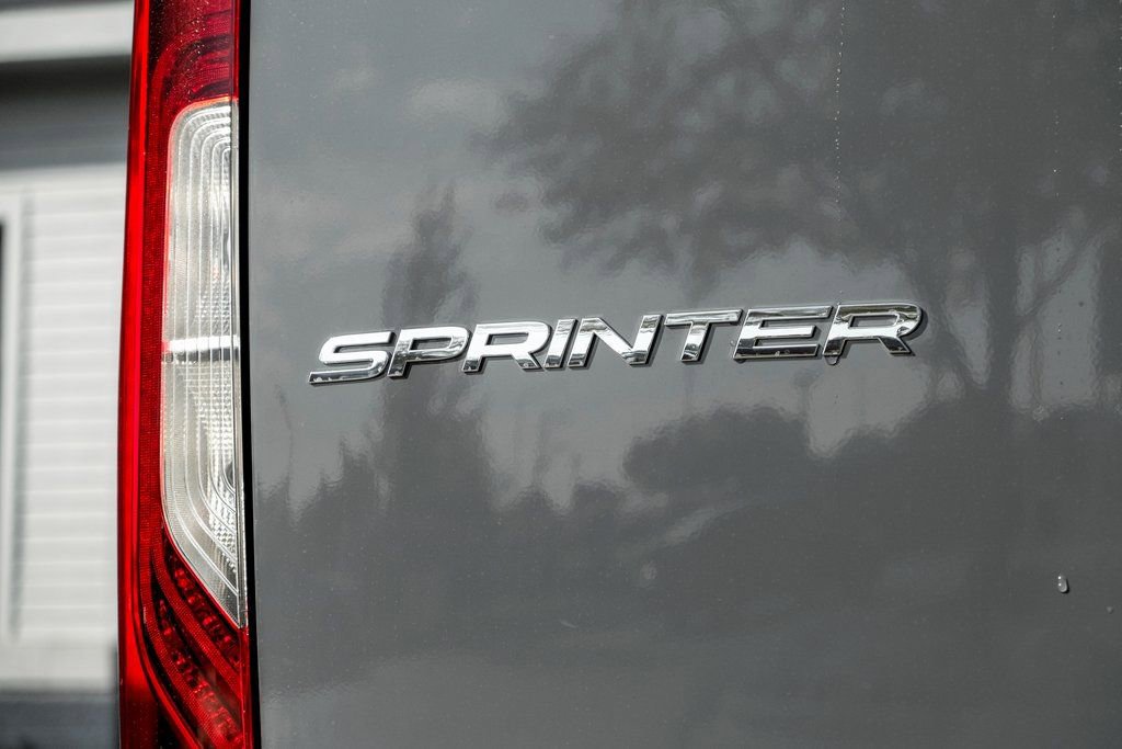 Used 2025 Mercedes-Benz Sprinter 2500 image 9
