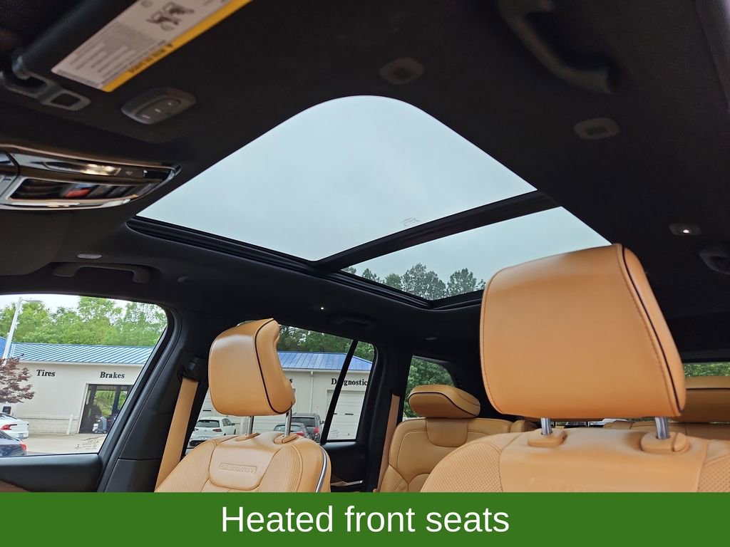 Used 2022 Jeep Grand Cherokee Summit AWD/4WD image 23