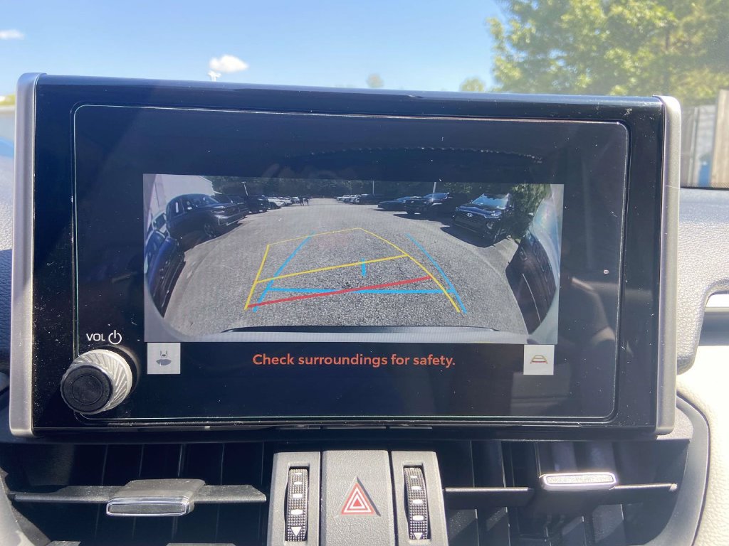 Used 2025 Toyota RAV4 XLE Premium FWD image 24
