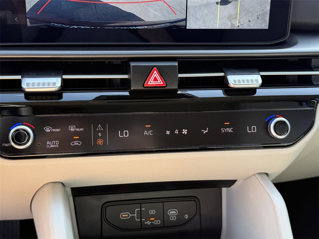 New 2026 Kia Sportage SX image 23