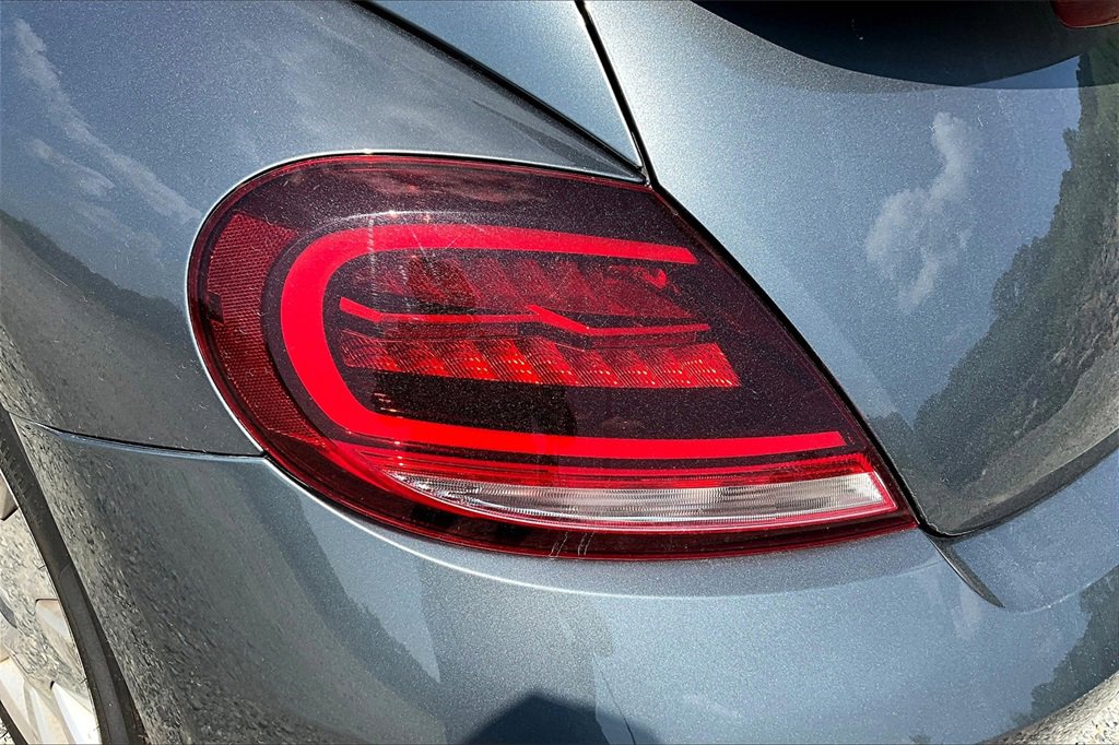 Used 2019 Volkswagen Beetle 2.0T SE image 27