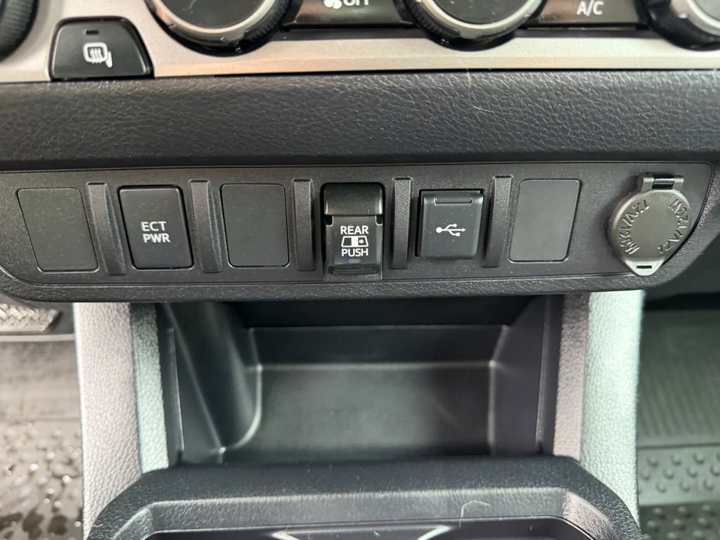 Used 2022 Toyota Tacoma SR5 image 23