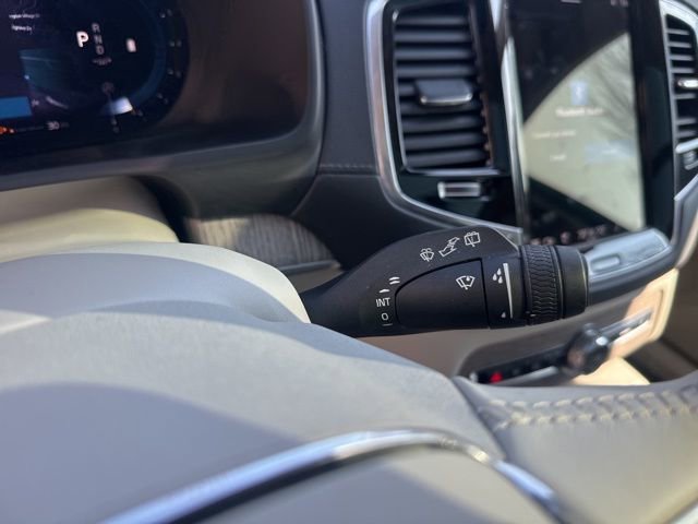 Used 2023 Volvo XC90 B6 Ultimate w/ Protection Package Premier image 20