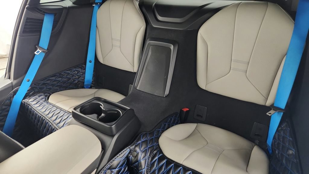 Used 2015 BMW i8 AWD/4WD image 30