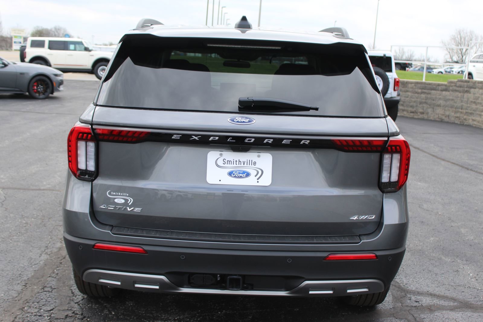 New 2026 Ford Explorer Active AWD/4WD image 5