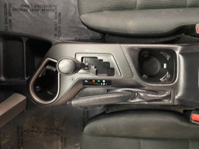 Used 2017 Toyota RAV4 LE image 23