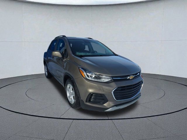 Used 2021 Chevrolet Trax LT w/ LT Convenience Package image 7