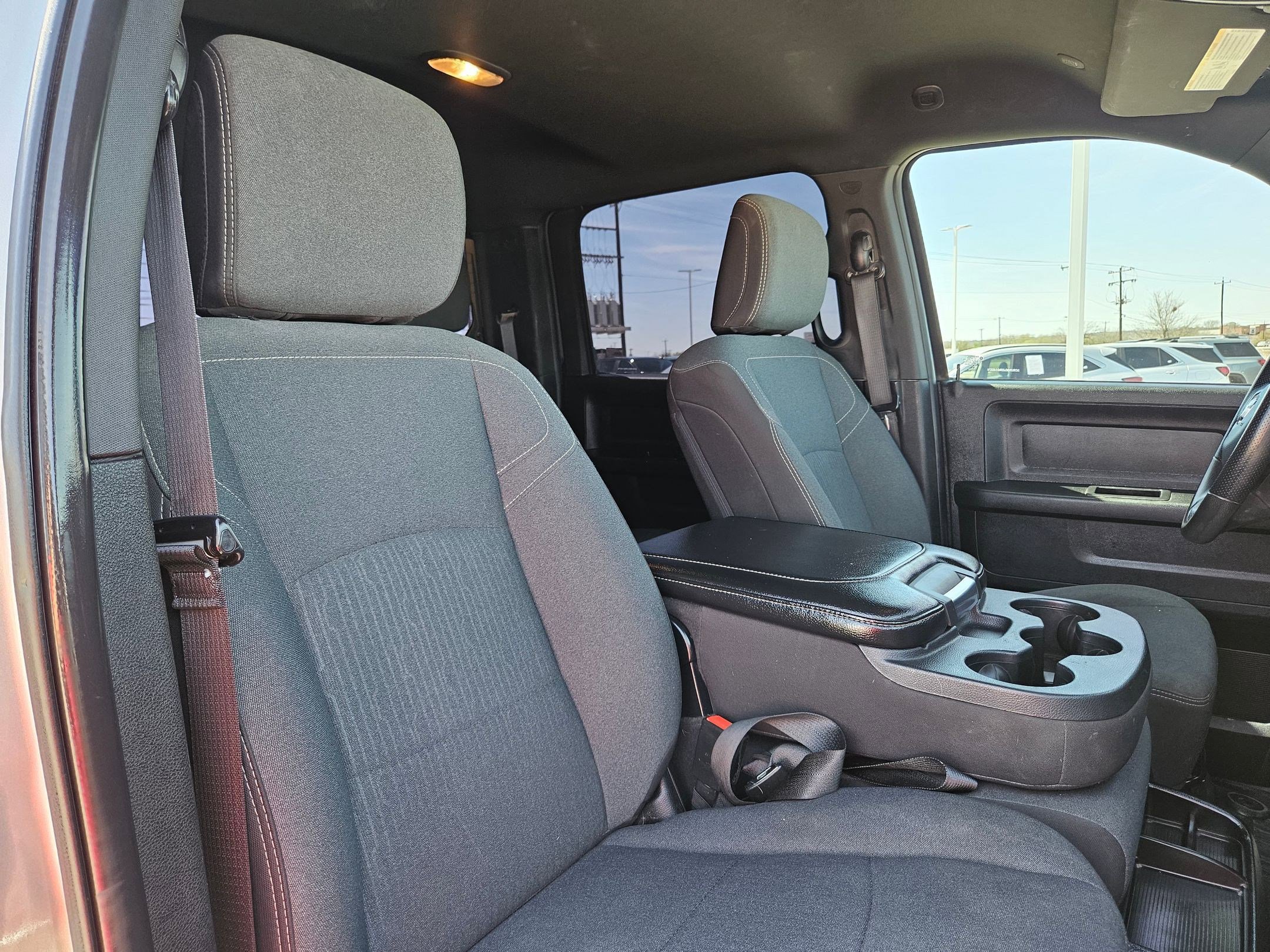 Used 2024 RAM 2500 Tradesman w/ Chrome Appearance Group image 30