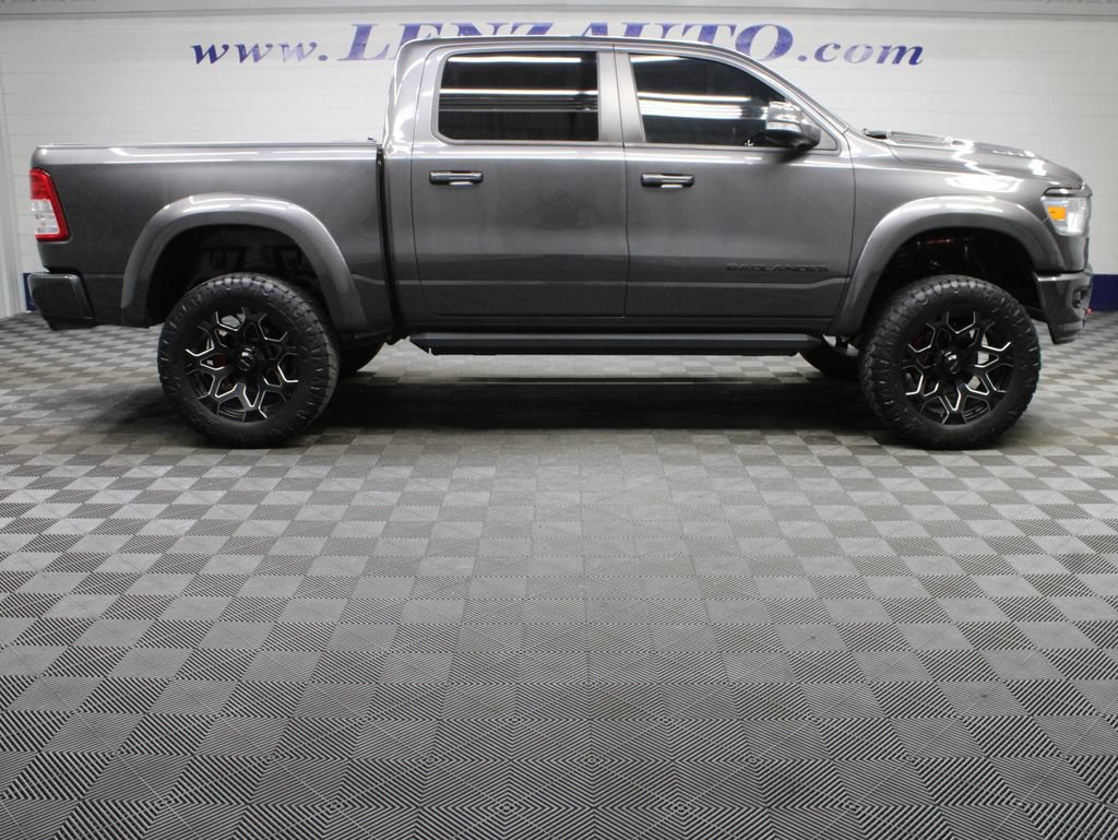 Used 2022 RAM 1500 Big Horn AWD/4WD image 3