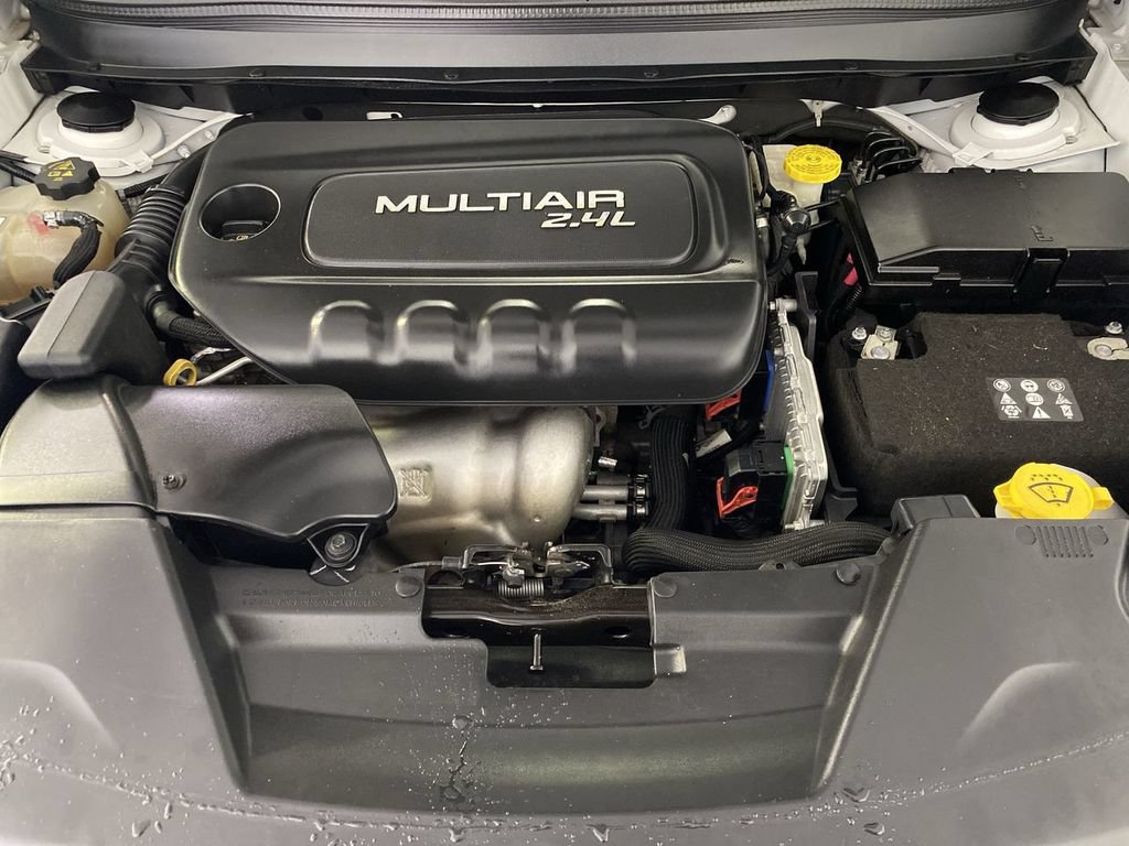 Used 2017 Jeep Cherokee Sport FWD image 32