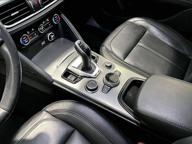 Used 2024 Alfa Romeo Stelvio Ti AWD/4WD image 15