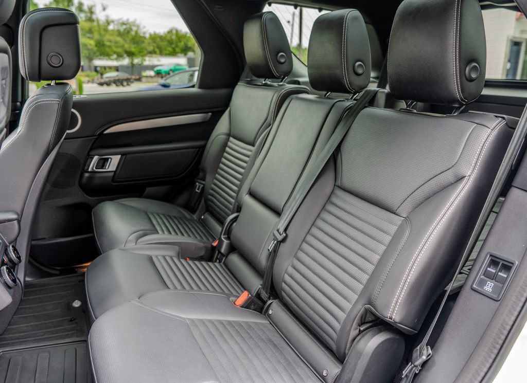Used 2023 Land Rover Discovery S R-Dynamic AWD/4WD image 20