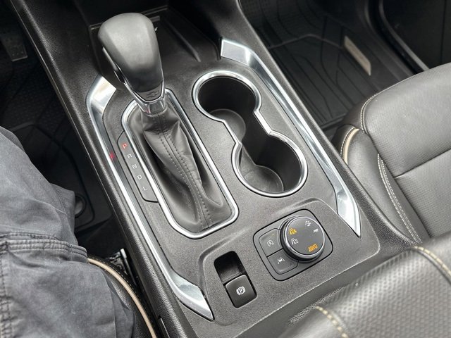 Used 2023 Chevrolet Traverse Premier w/ Redline Edition image 32