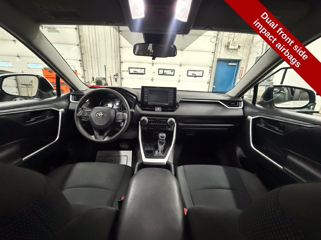 Used 2022 Toyota RAV4 LE AWD/4WD image 39