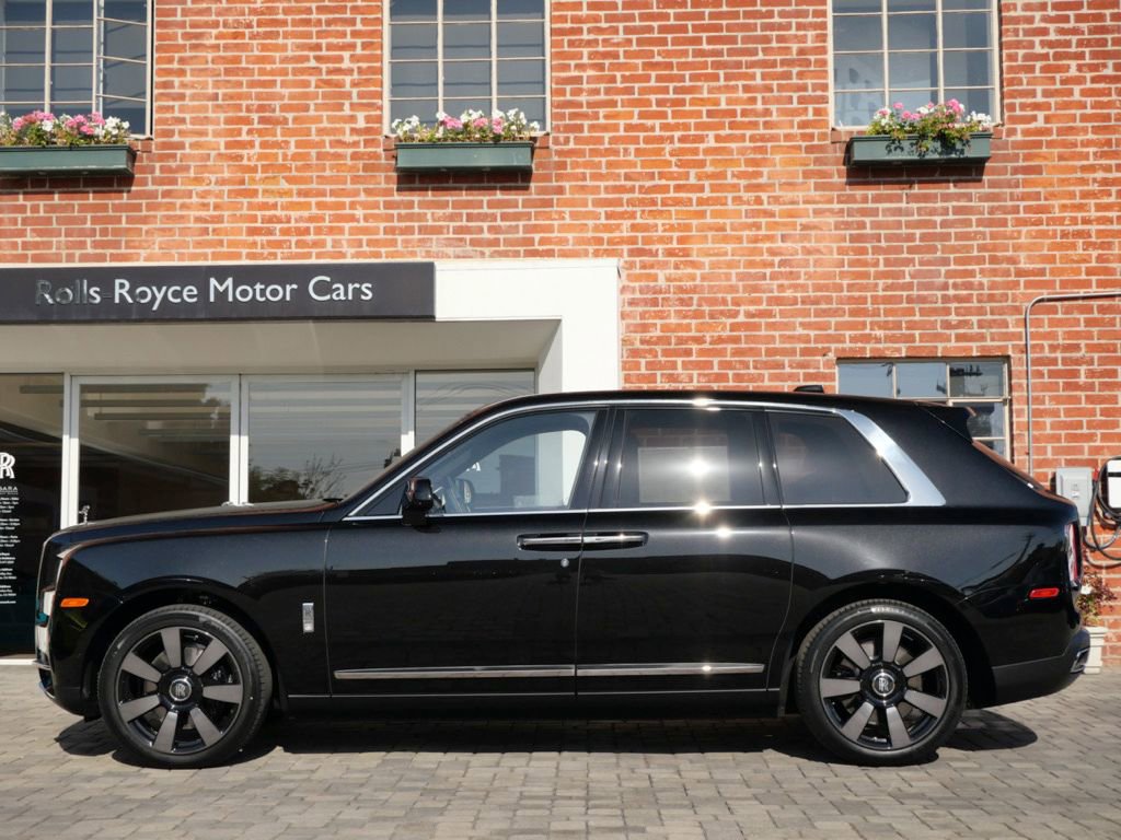 Certified 2023 Rolls-Royce Cullinan AWD/4WD image 3