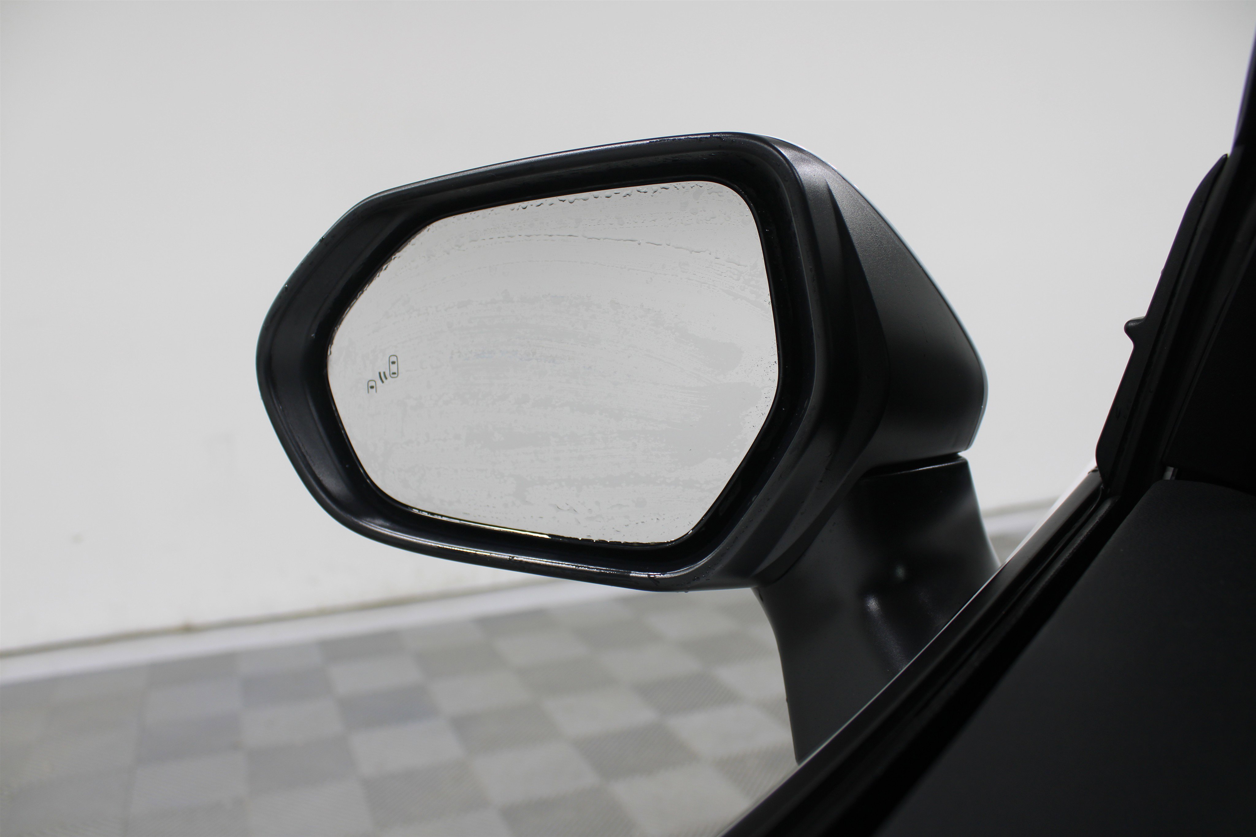 Used 2025 Toyota Camry LE w/ Convenience Package image 18