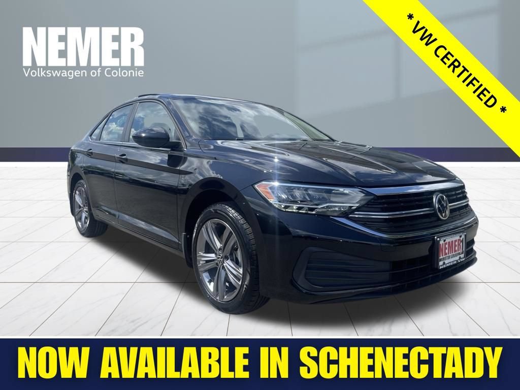 Certified 2022 Volkswagen Jetta SE FWD image 8