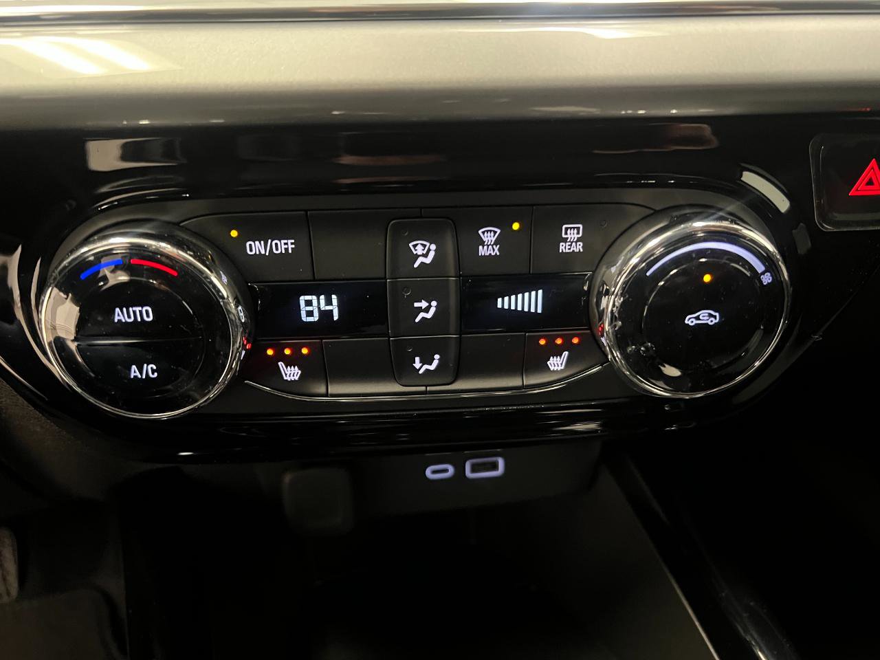 New 2026 Chevrolet Trax LT FWD image 37