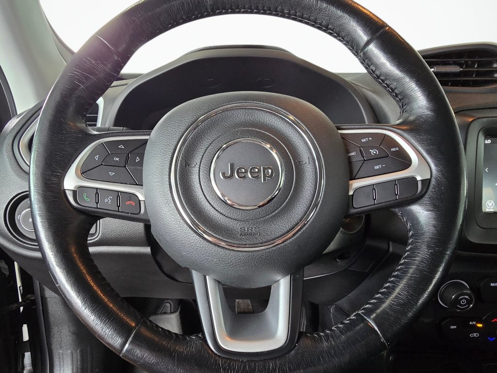 Used 2019 Jeep Renegade Latitude w/ Cold Weather Group AWD/4WD image 22
