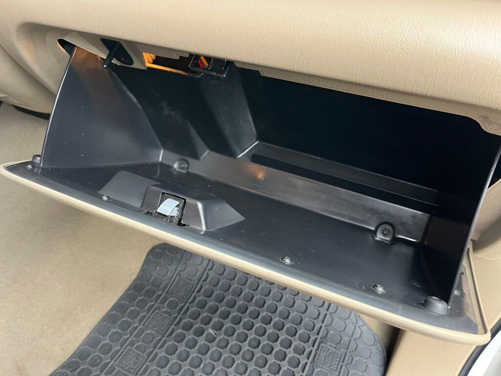 Used 2005 Ford Excursion Eddie Bauer image 49