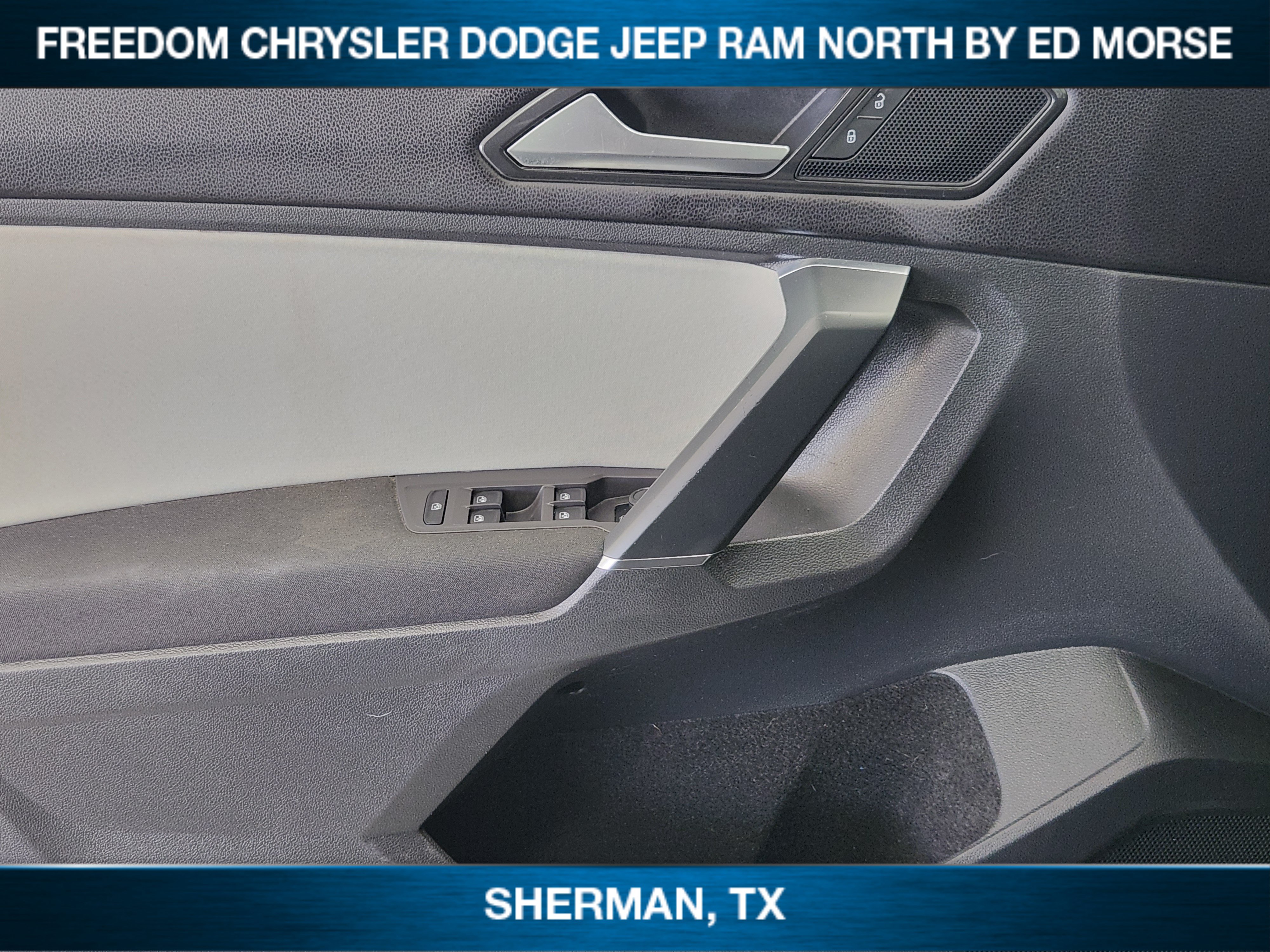 Used 2018 Volkswagen Tiguan S AWD/4WD image 16