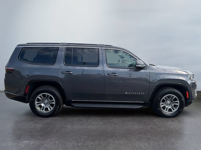 Used 2023 Jeep Wagoneer 4WD image 6